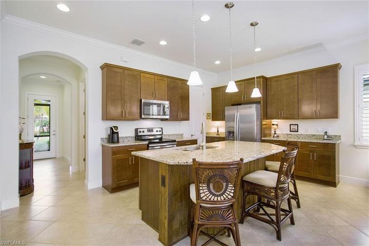 1598  Parnell  CT, Naples, FL 34113