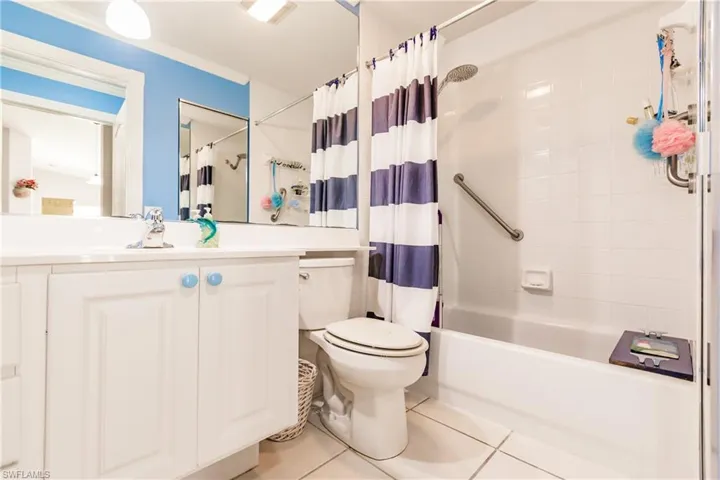 4852  Lasqueti  WAY, Naples, FL 34119