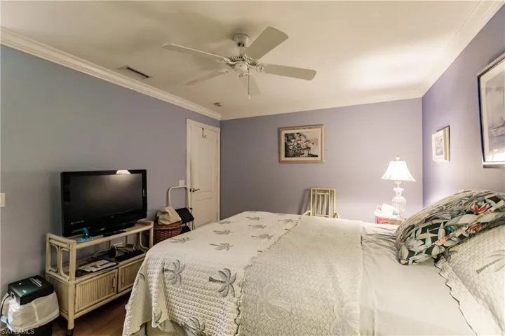 4852  Lasqueti  WAY, Naples, FL 34119