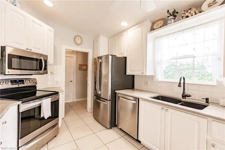 4852  Lasqueti  WAY, Naples, FL 34119