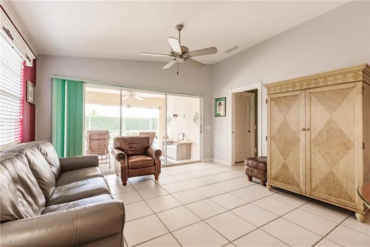 4852  Lasqueti  WAY, Naples, FL 34119