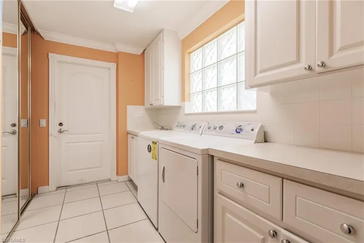 4852  Lasqueti  WAY, Naples, FL 34119