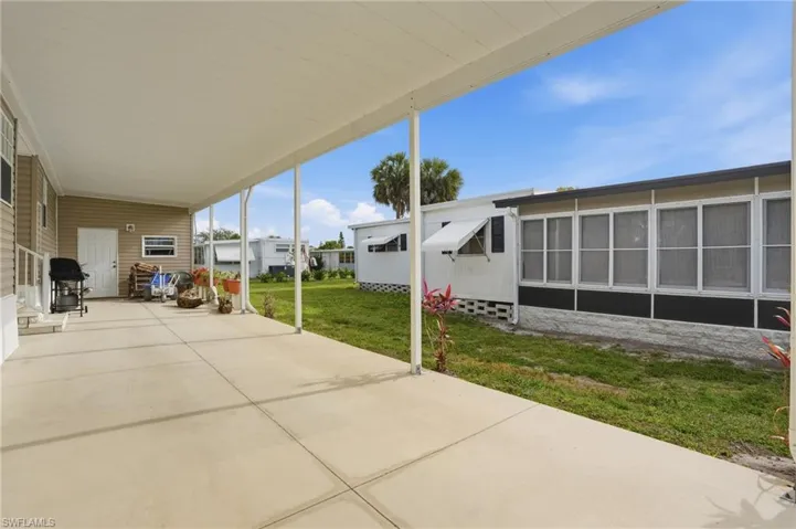 5 Monaco Ter, Naples, Florida 34112