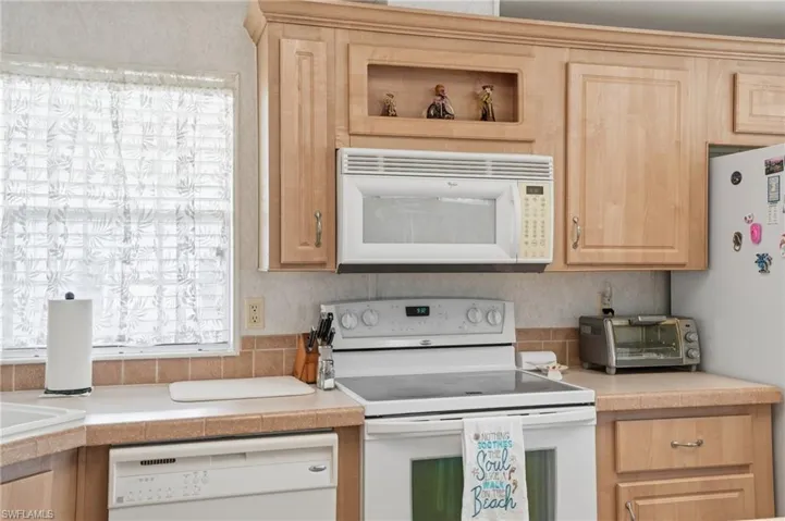 5 Monaco Ter, Naples, Florida 34112