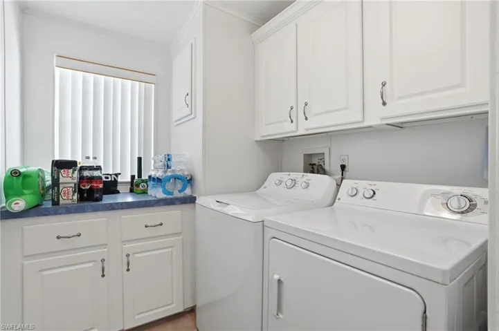 5 Monaco Ter, Naples, Florida 34112