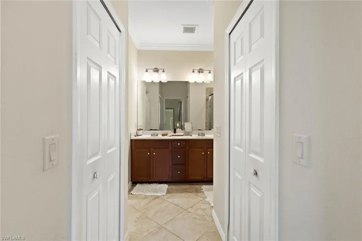 2667  Blossom  WAY, Naples, FL 34120