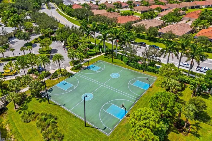2667  Blossom  WAY, Naples, FL 34120