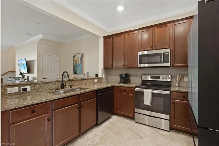 2667  Blossom  WAY, Naples, FL 34120