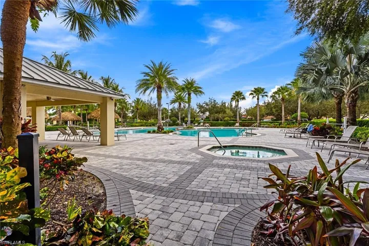 2667  Blossom  WAY, Naples, FL 34120