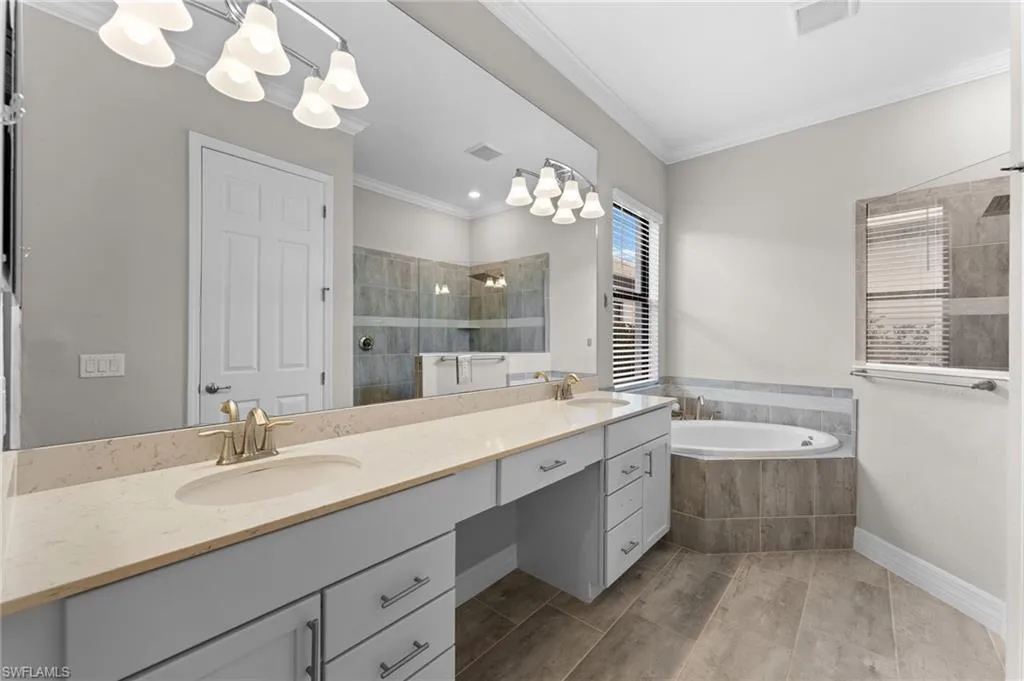 1811 Mustique ST, Naples, FL 34120,224094239