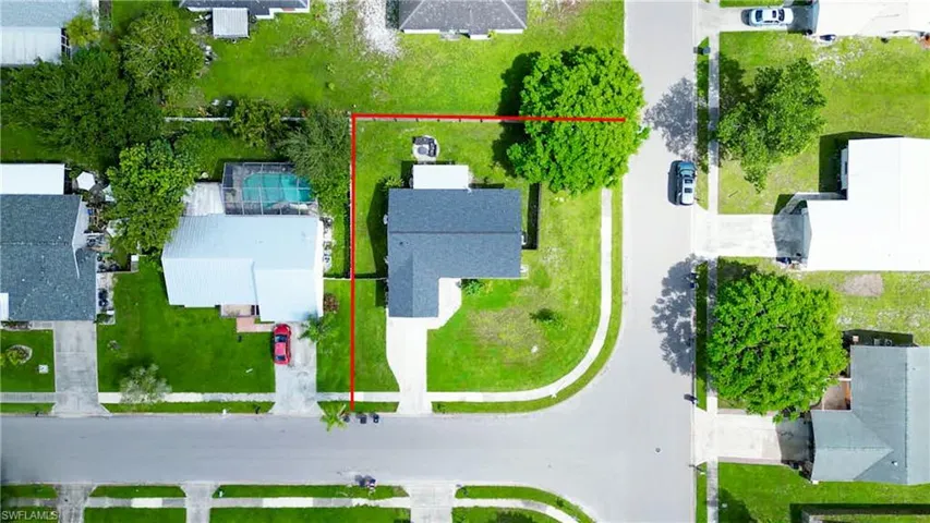 Birds eye view of property