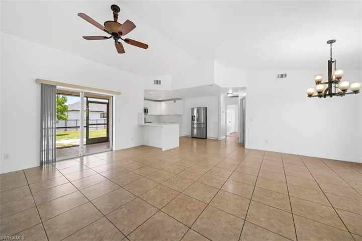 2214 Sw 13th Ave, Cape Coral, Florida 33991