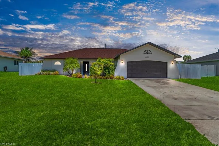 2214 Sw 13th Ave, Cape Coral, Florida 33991