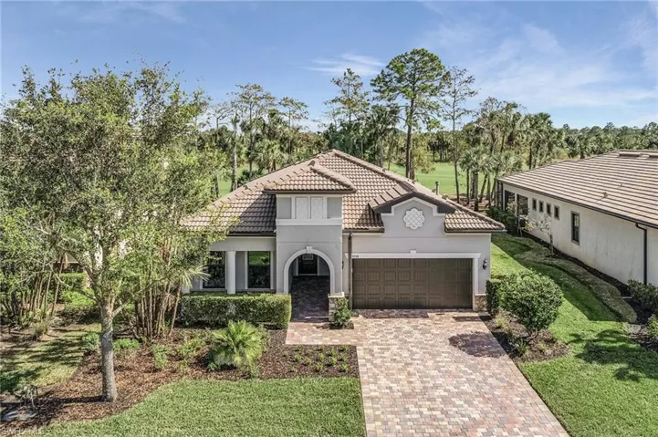 9248 Cormorant Dr, Naples, Florida 34120