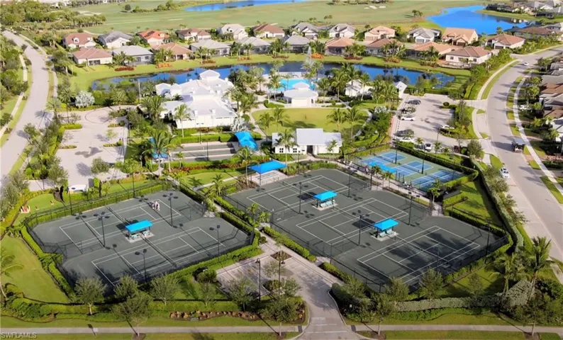 9248 Cormorant Dr, Naples, Florida 34120