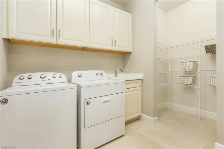 9248 Cormorant Dr, Naples, Florida 34120