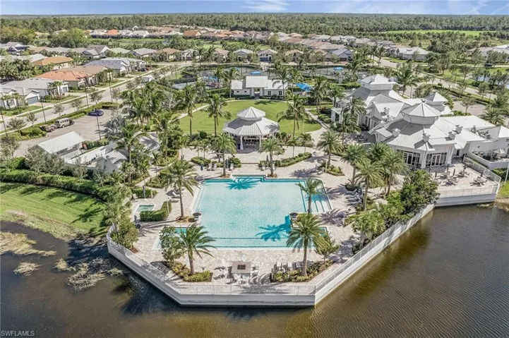9248 Cormorant Dr, Naples, Florida 34120