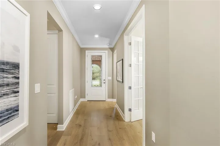 9248 Cormorant Dr, Naples, Florida 34120