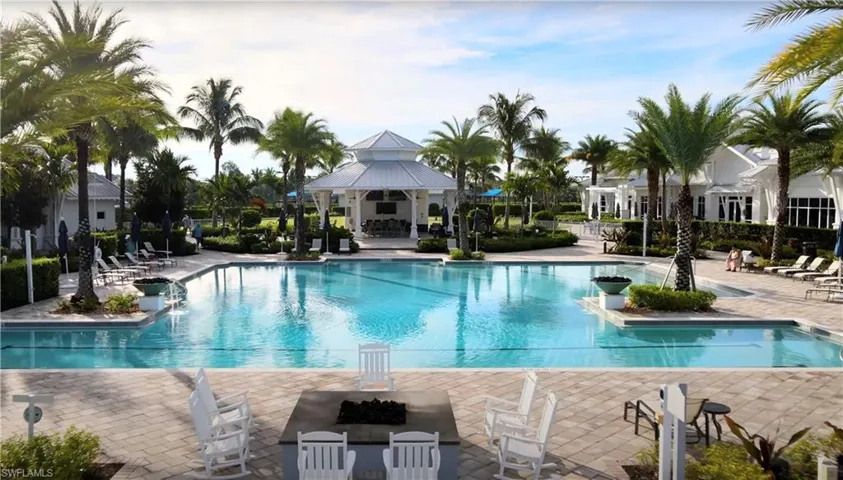 9248 Cormorant Dr, Naples, Florida 34120