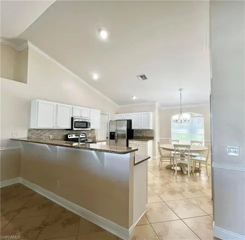 2720 1st Pl, Cape Coral, Florida 33909