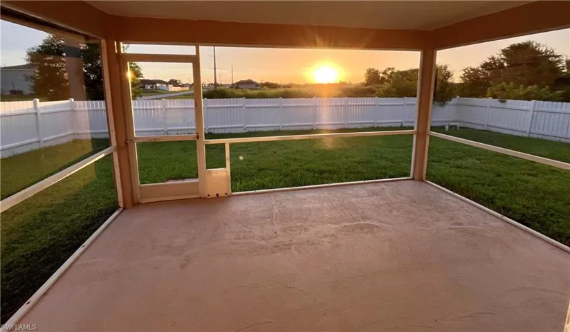 2720 1st Pl, Cape Coral, Florida 33909