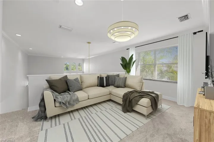 ***VIRTUALLY STAGED*** Loft