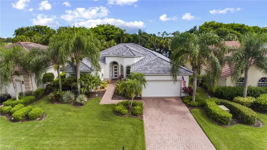 9042 Bronco Ct, Naples, Florida 34113