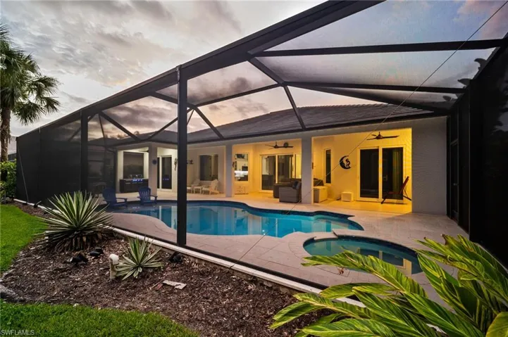 9042 Bronco Ct, Naples, Florida 34113