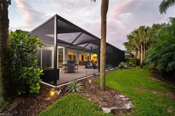 9042 Bronco Ct, Naples, Florida 34113