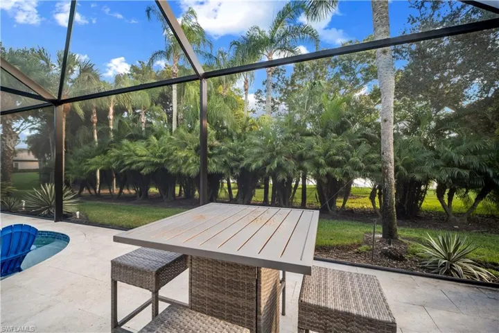 9042 Bronco Ct, Naples, Florida 34113