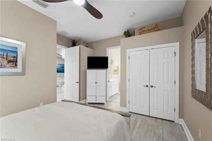 9042 Bronco Ct, Naples, Florida 34113