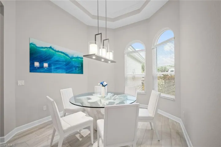 9042 Bronco Ct, Naples, Florida 34113