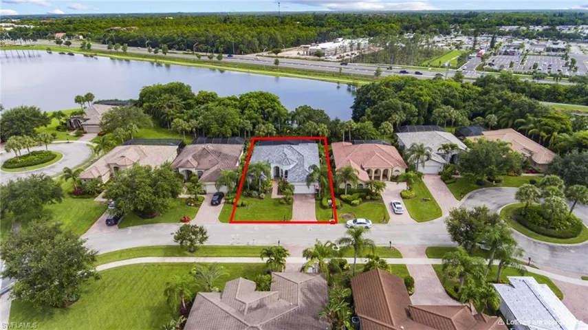 9042 Bronco Ct, Naples, Florida 34113
