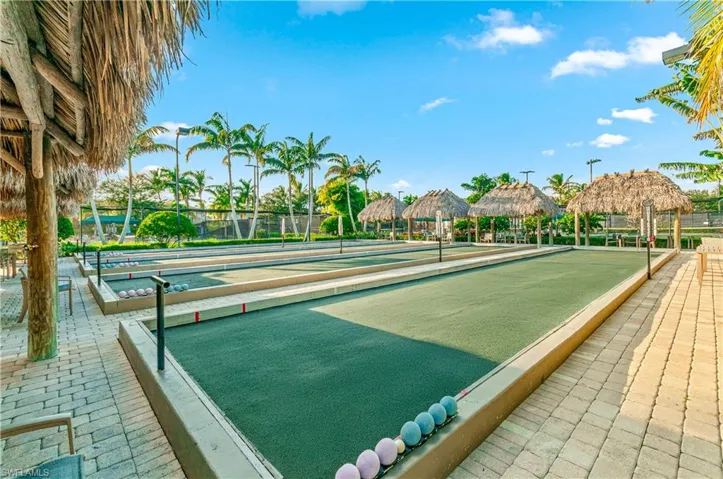 9042 Bronco Ct, Naples, Florida 34113