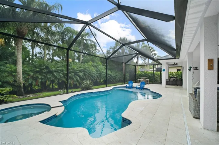 9042 Bronco Ct, Naples, Florida 34113