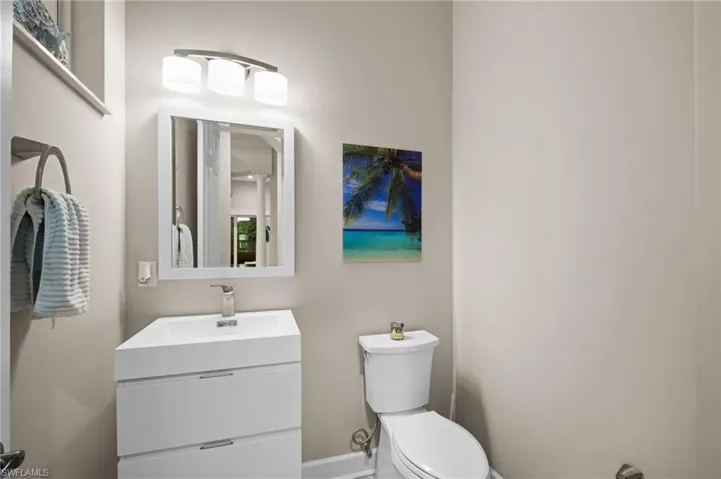 9042 Bronco Ct, Naples, Florida 34113