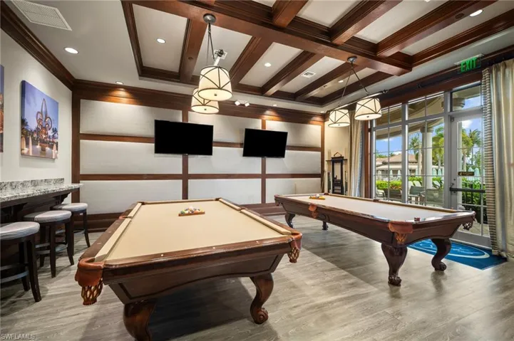 9042 Bronco Ct, Naples, Florida 34113
