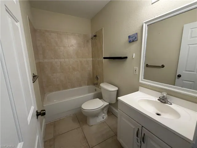 5118 24th St Sw, Lehigh Acres, Florida 33973