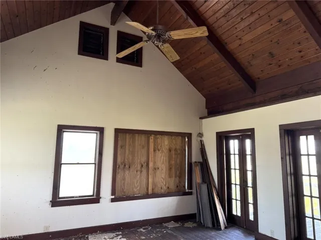 2nd Floor Living Room