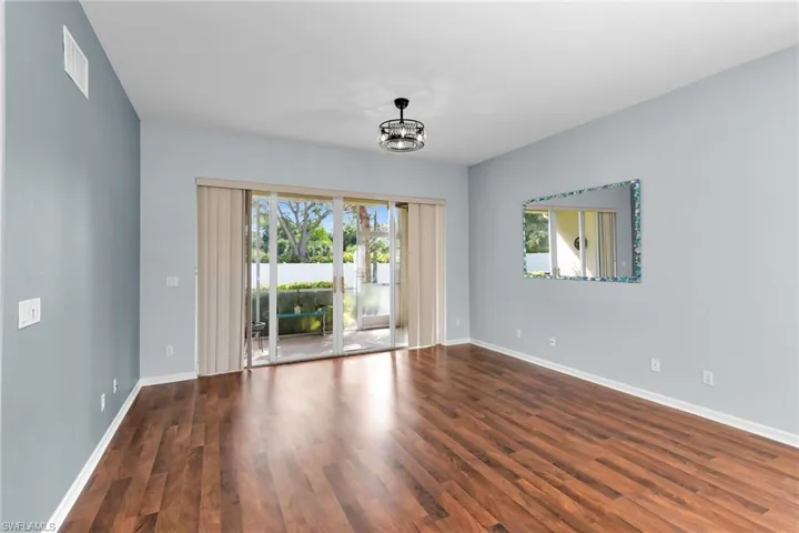 25054  Peacock  LN, Naples, FL 34114