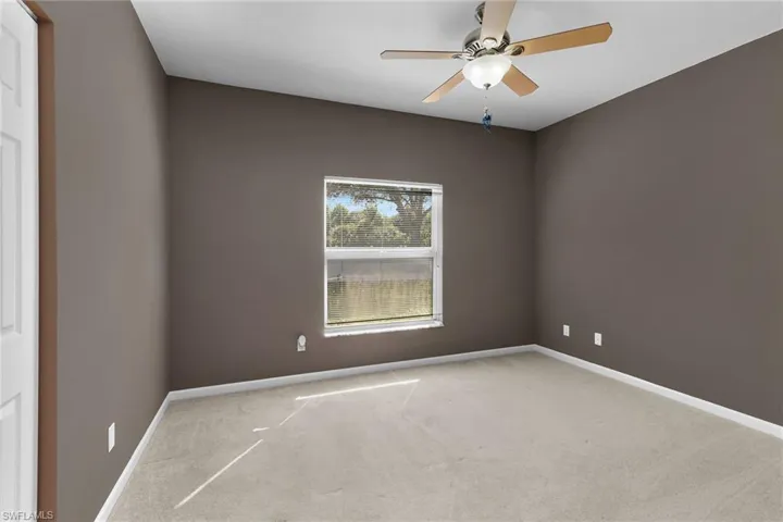 25054  Peacock  LN, Naples, FL 34114