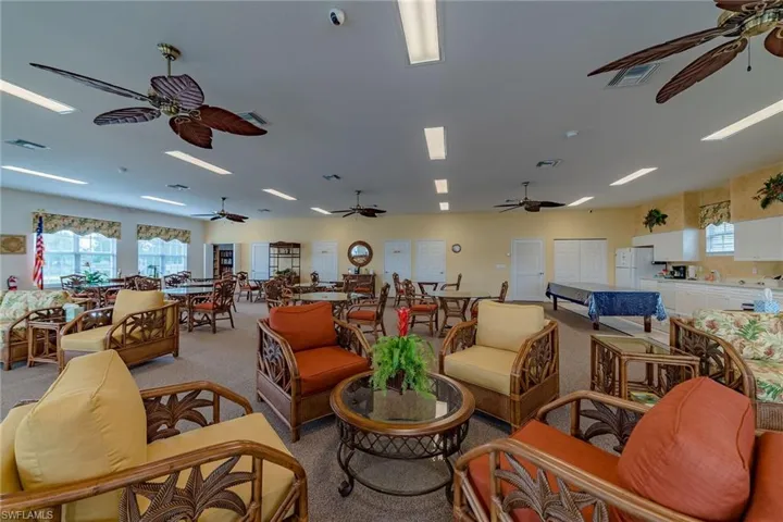 25054  Peacock  LN, Naples, FL 34114