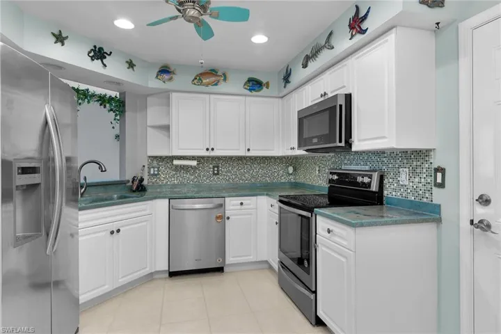 25054  Peacock  LN, Naples, FL 34114