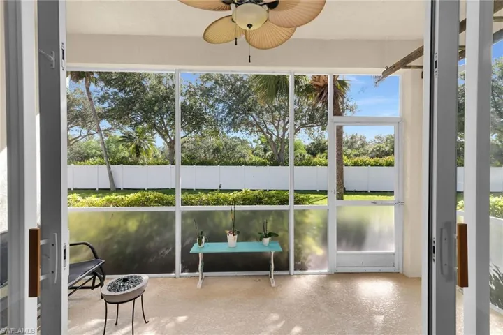 25054  Peacock  LN, Naples, FL 34114