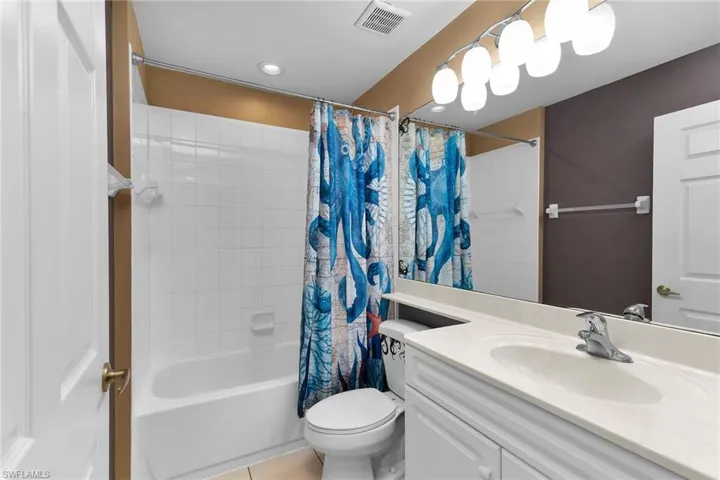 25054  Peacock  LN, Naples, FL 34114