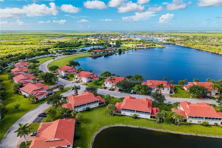 25054  Peacock  LN, Naples, FL 34114