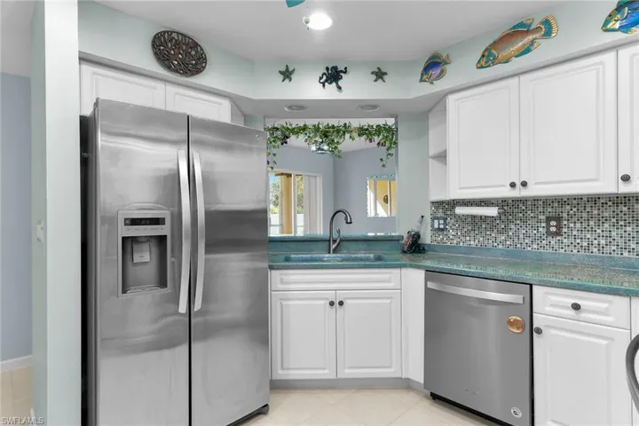 25054  Peacock  LN, Naples, FL 34114