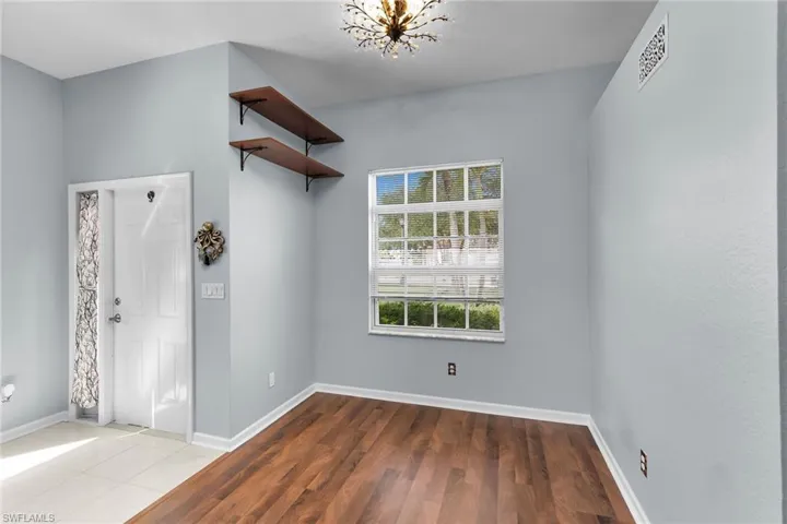25054  Peacock  LN, Naples, FL 34114