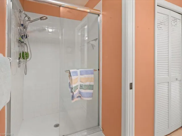 3382  Erick Lake  DR, Naples, FL 34109