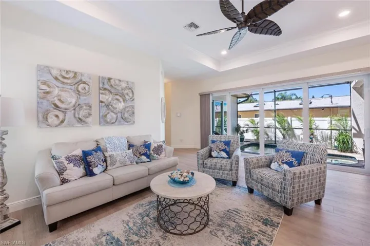 730 95th Ave N, Naples, Florida 34108